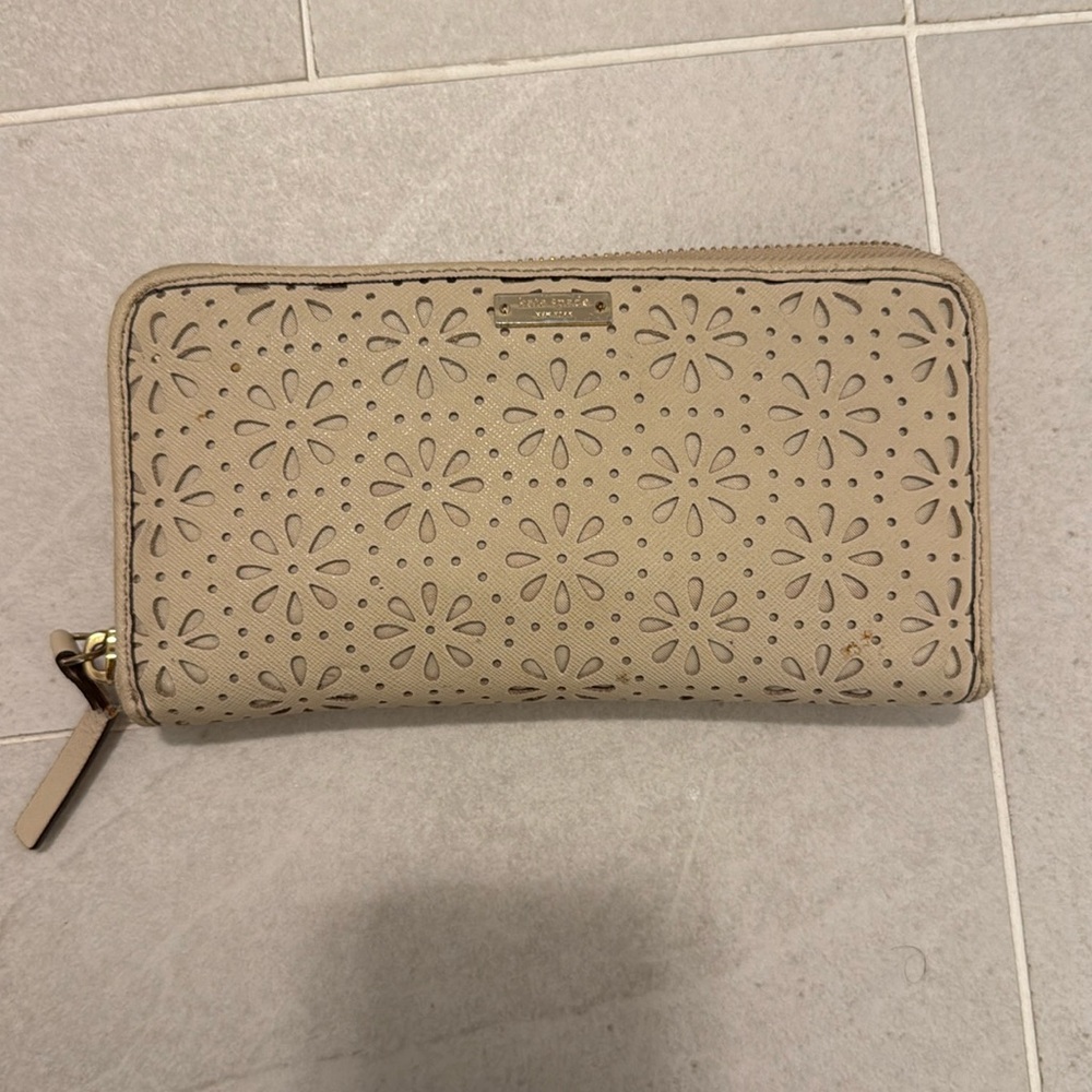 Kate spade zipper wallet